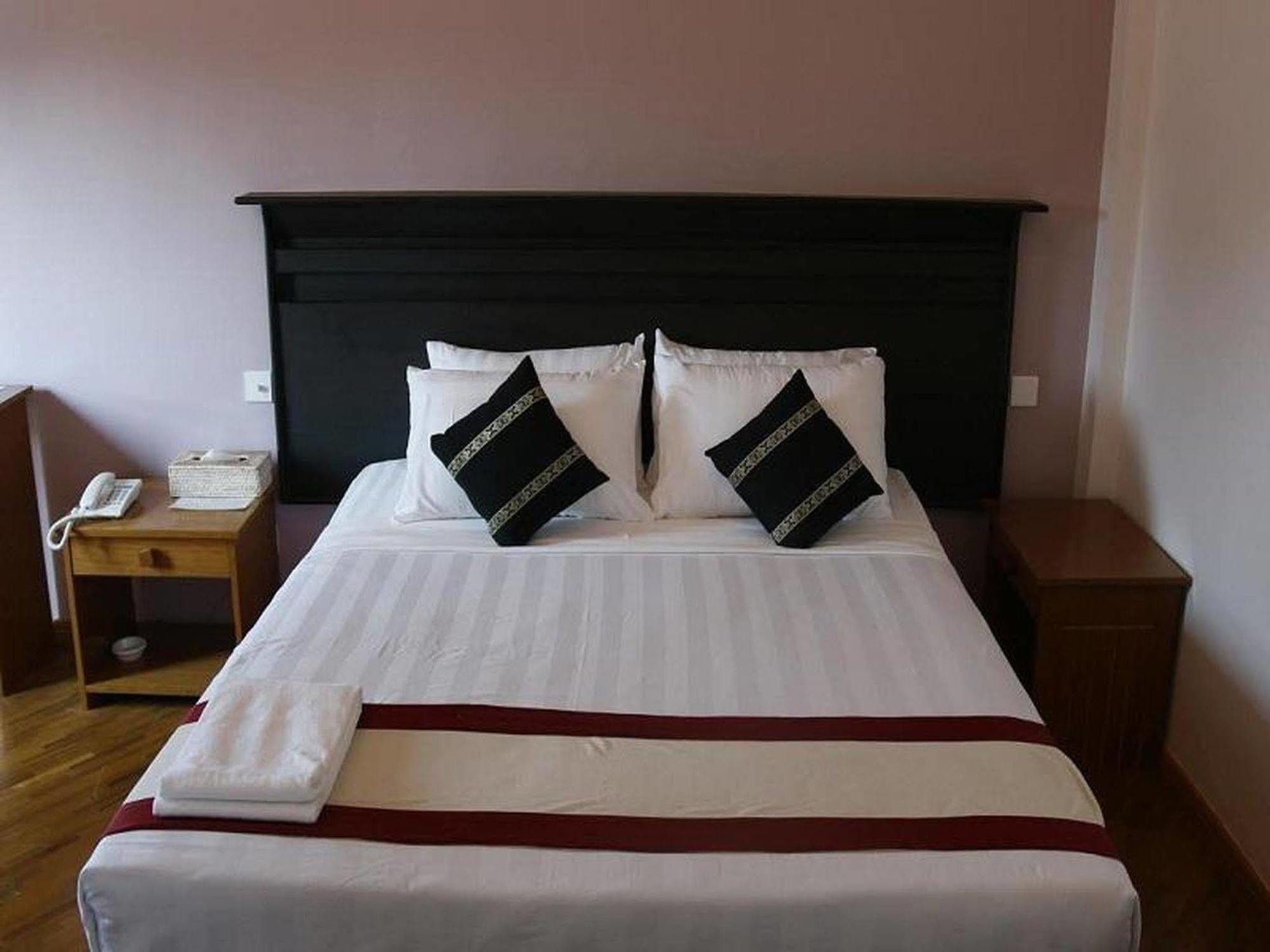 Golden Guest Hotel Dawei Exterior foto