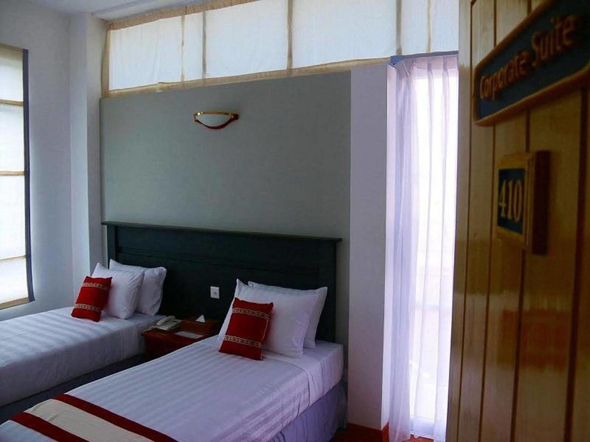 Golden Guest Hotel Dawei Exterior foto